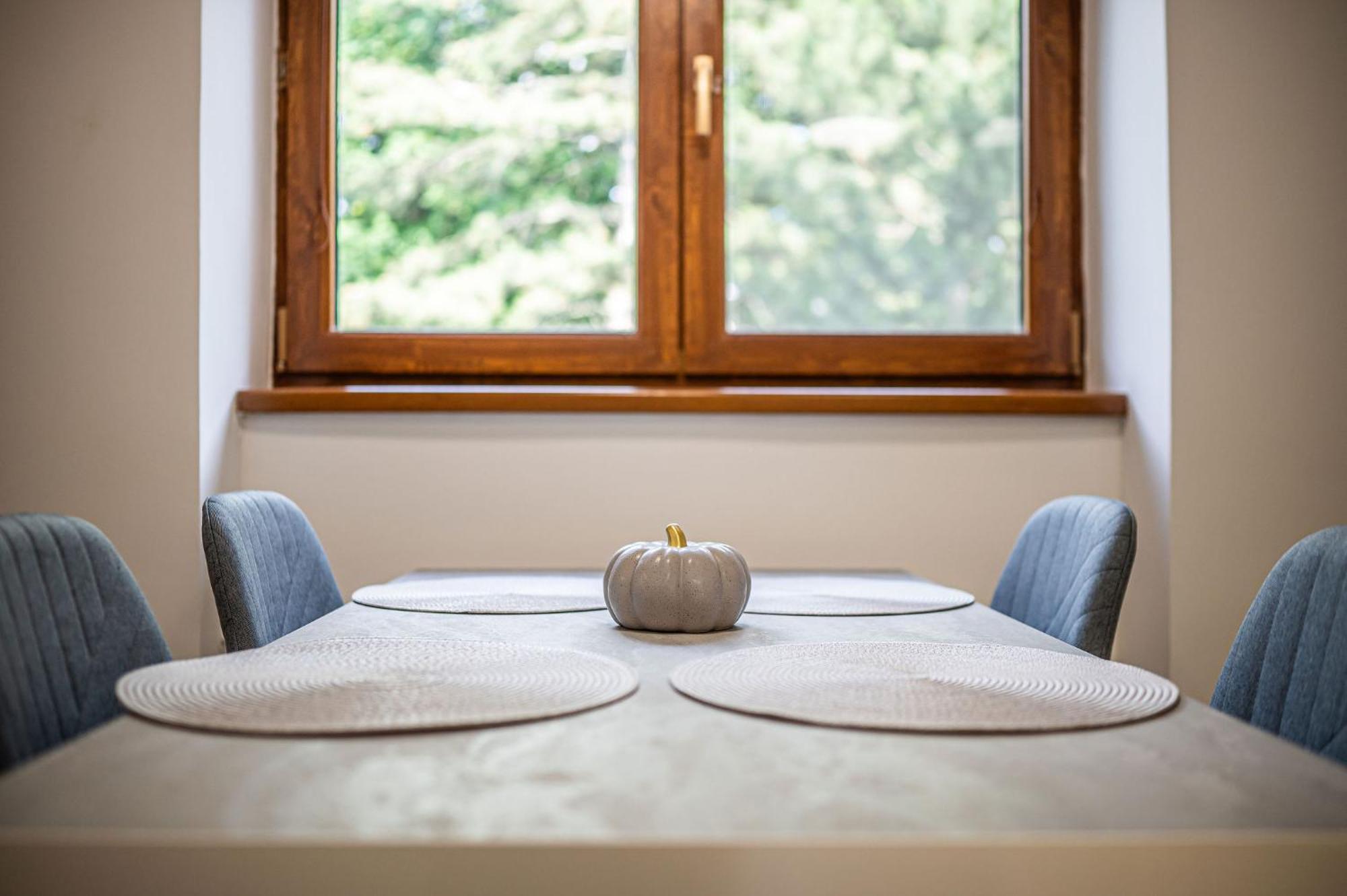 Nitra Castle Suite - Modern Elegance & Serenity Eksteriør billede